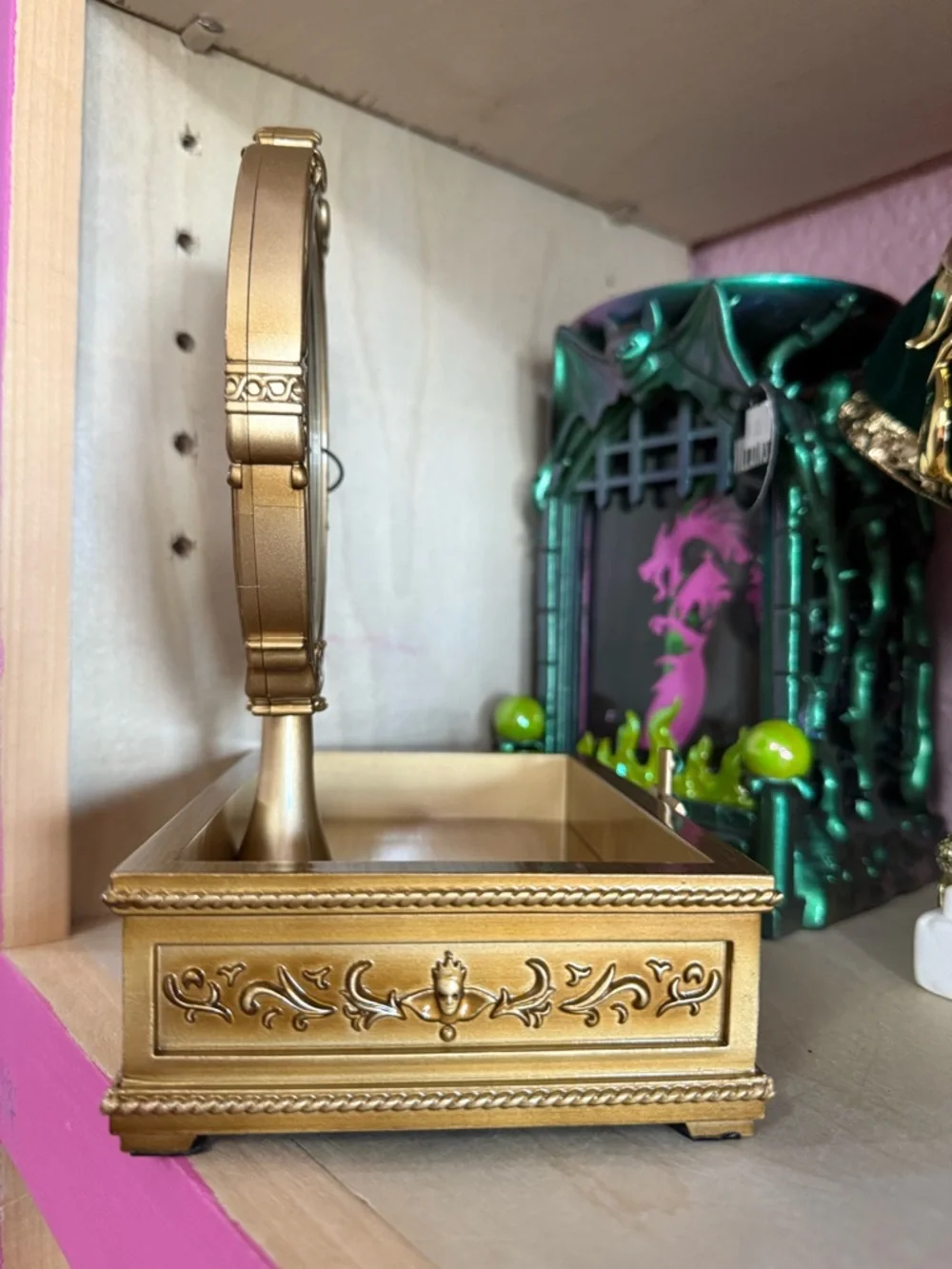 Bath & Body Works Disney villains magic mirror tray